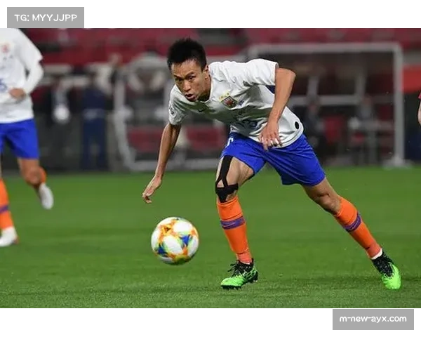 杨立瑜亚冠赛场跑动积极 攻防两端贡献突出获认可